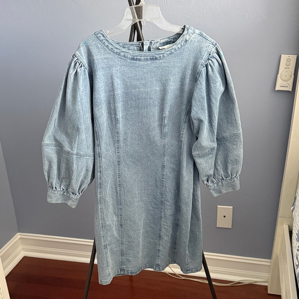 Eesome Short Blue Denim Dress